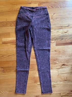 Zenana Outfitters Purple Acid-Wash Leggings